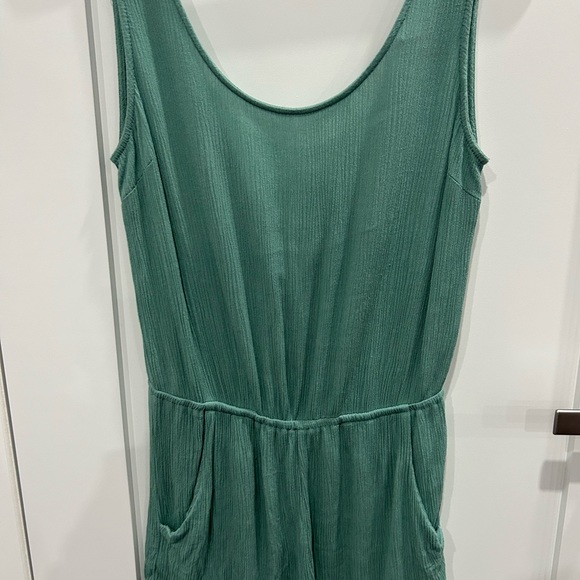 Romper - Picture 2 of 4